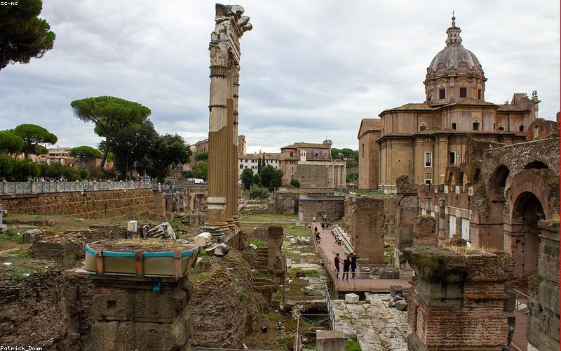 Avión en el aeropuerto de Roma